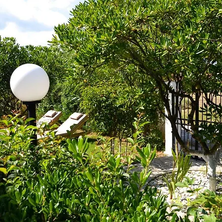 דירה Kostas' Garden