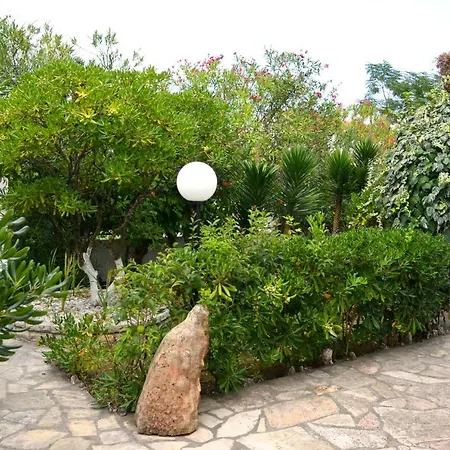 Kostas' Garden Appartamento *