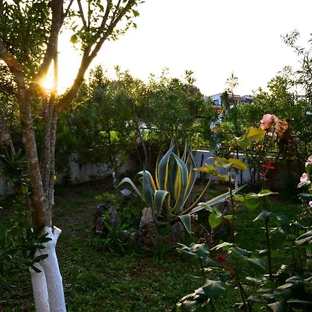Kostas' Garden Appartamento Roda (Corfu)